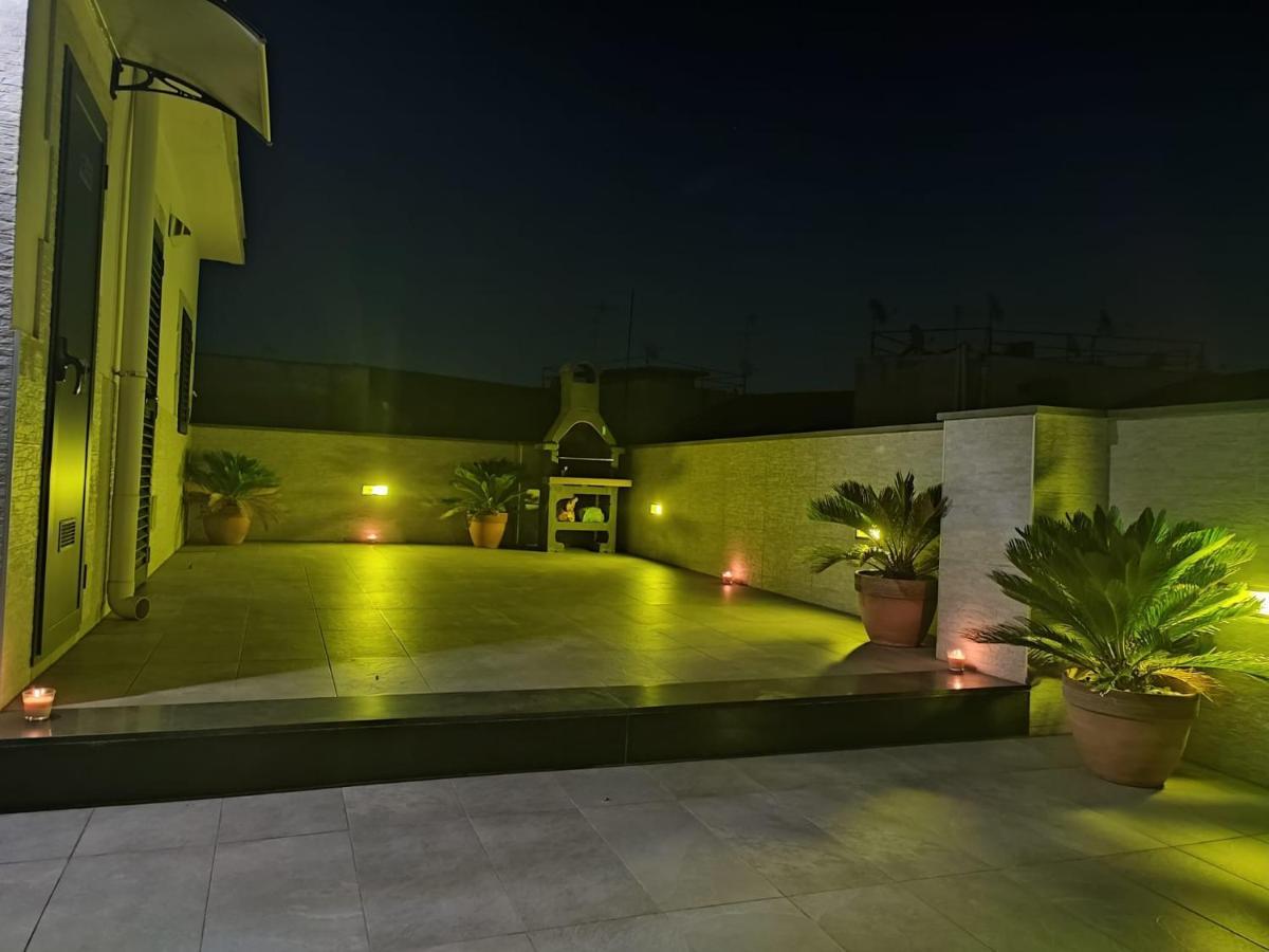 Апартаменты La Terrazza Del Corso Неаполь Экстерьер фото